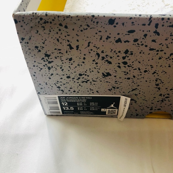 Jordan 4 Lightning size 12 and Shirt size L - Picture 9 of 10